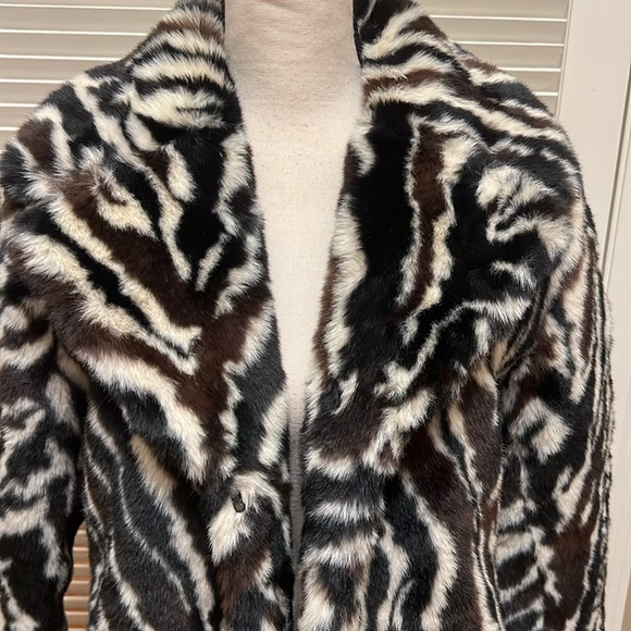 Stella + Lorenzo Plush Coat in Zebra Print, Size XSmall - Picture 5 of 16